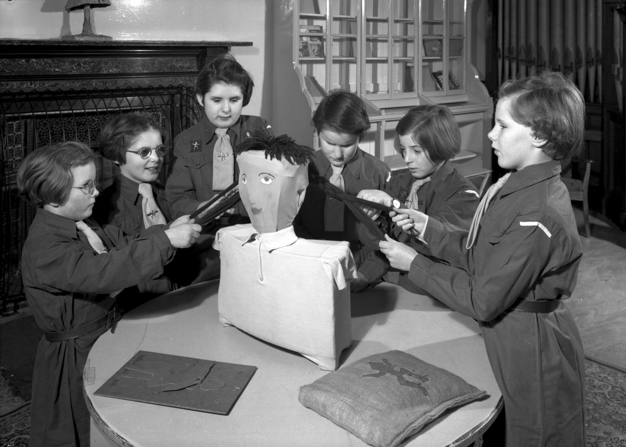 Members of the Royal Victoria School for the Blind Brownie Pack Working Together, Newcastle upon Tyne, UK, January 1962 by Unbekannt Unbekannt