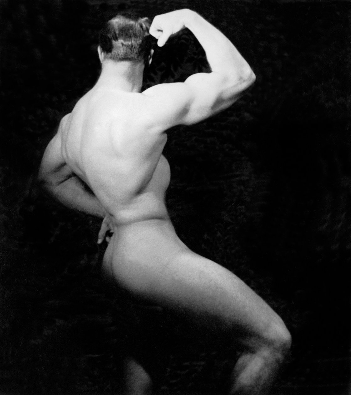 Nude Bodybuilder Side View, San Francisco, California