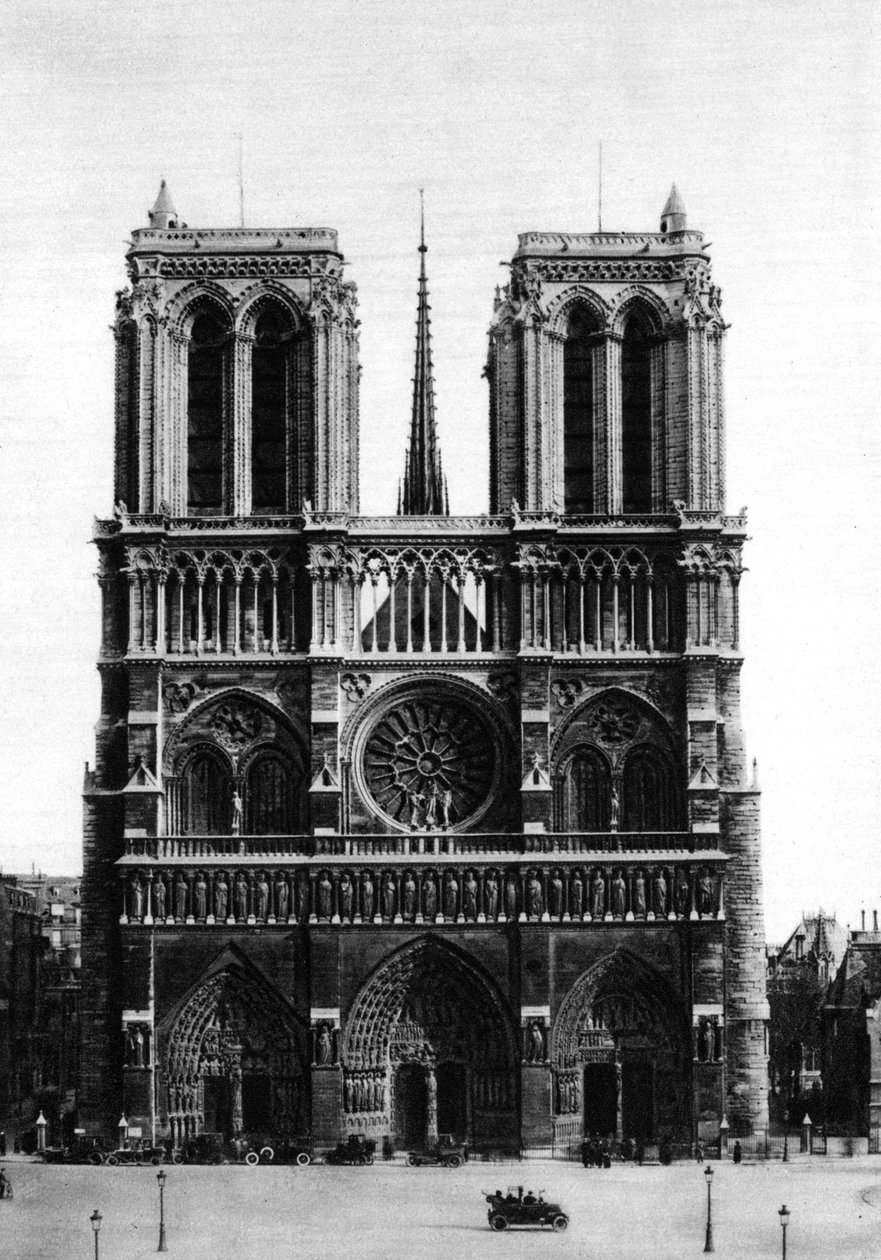 Front view of Notre Dame, Paris, 1931 by Ernest Flammarion