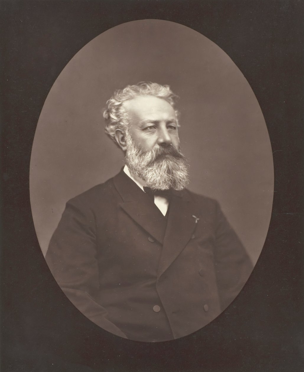 Jules Verne by Etienne Carjat