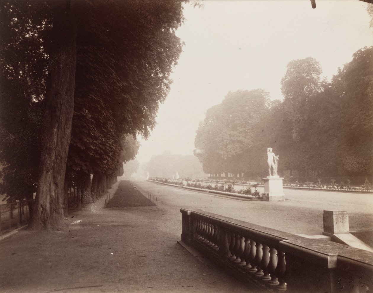 Saint-Cloud by Eugène Atget