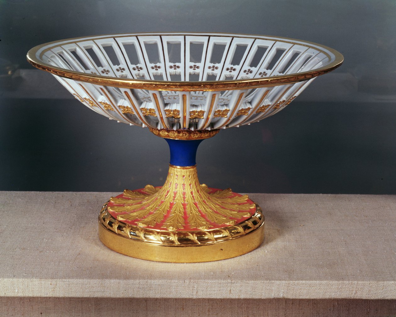 Meissen Comport by Georg Friedrich Kersting