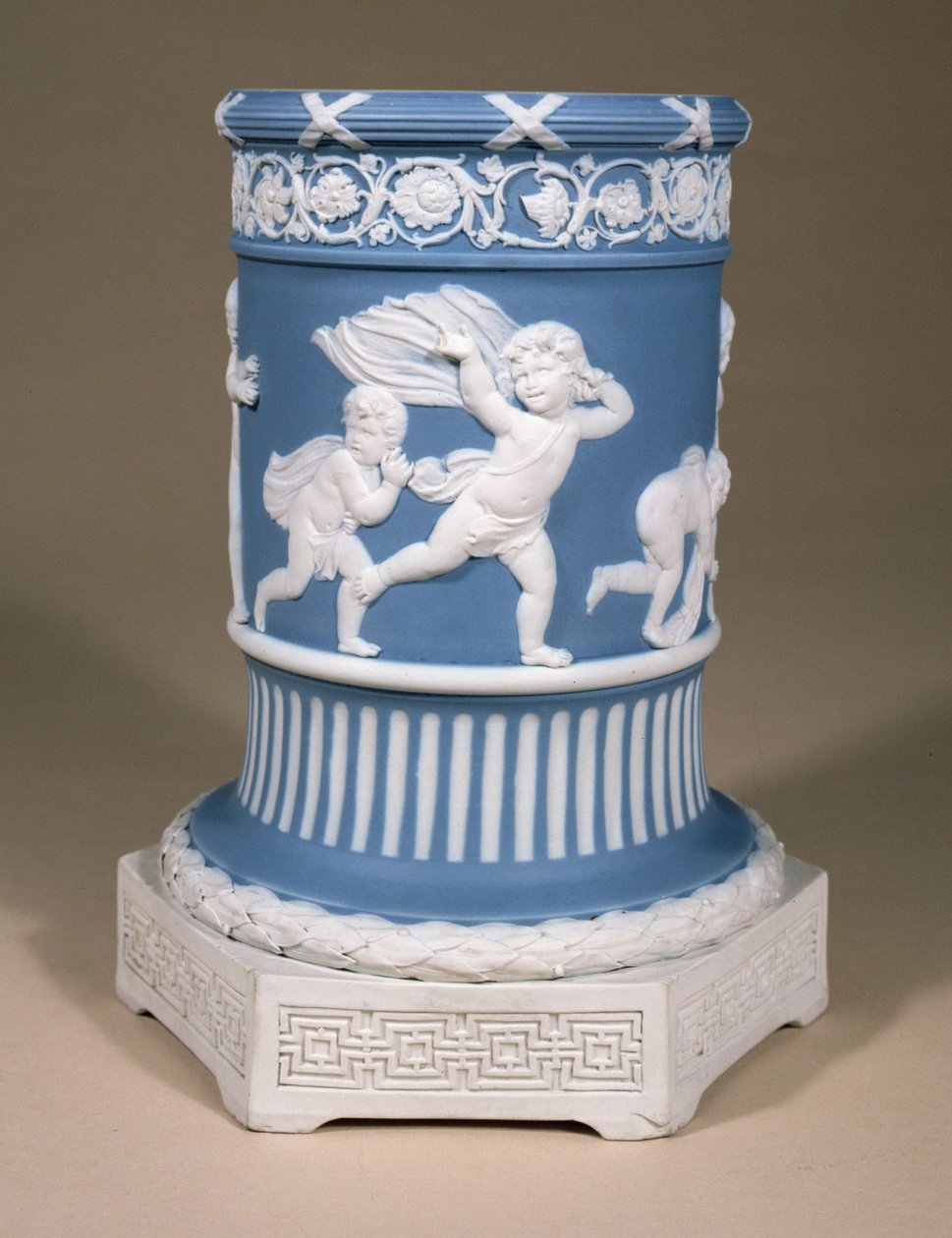 Wedgwood vase, c.1780 by John Flaxman