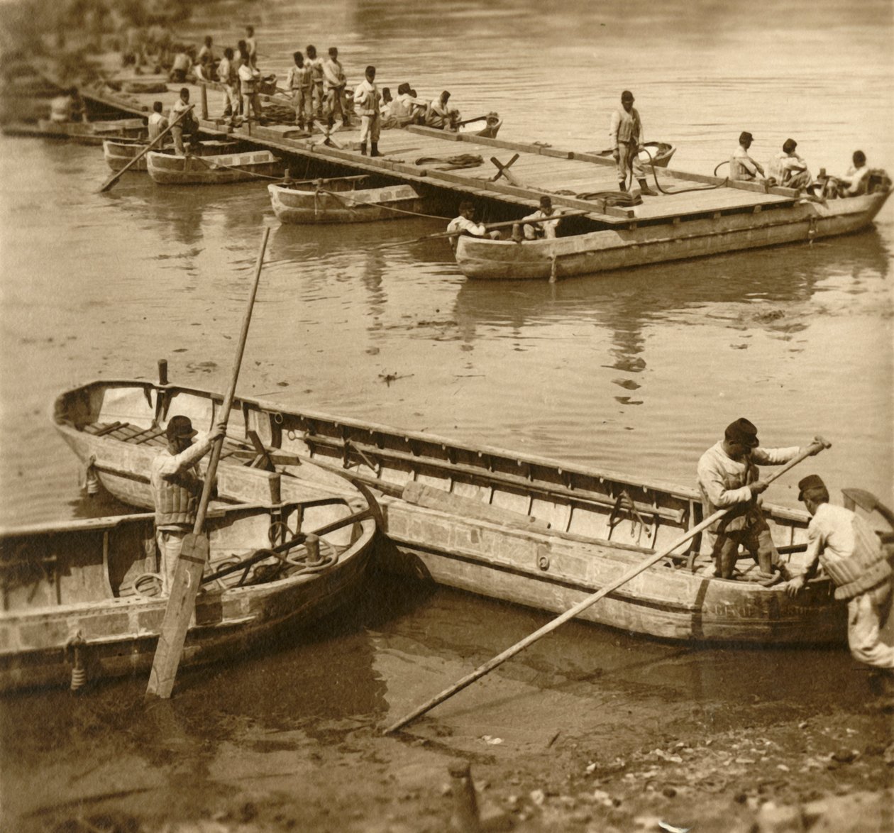 Assembling a pontoon bridge, c1914-c1918 by Unbekannt