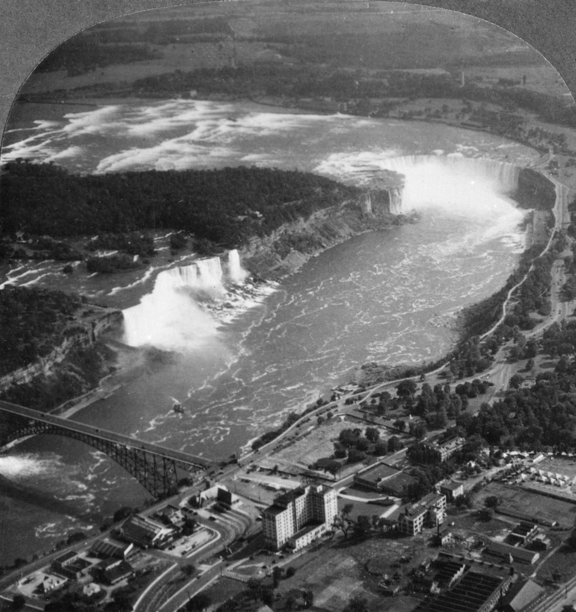 Niagara Falls, USA by Unbekannt