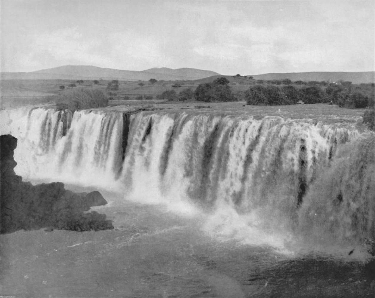The Falls of Juanacatlán by Unbekannt