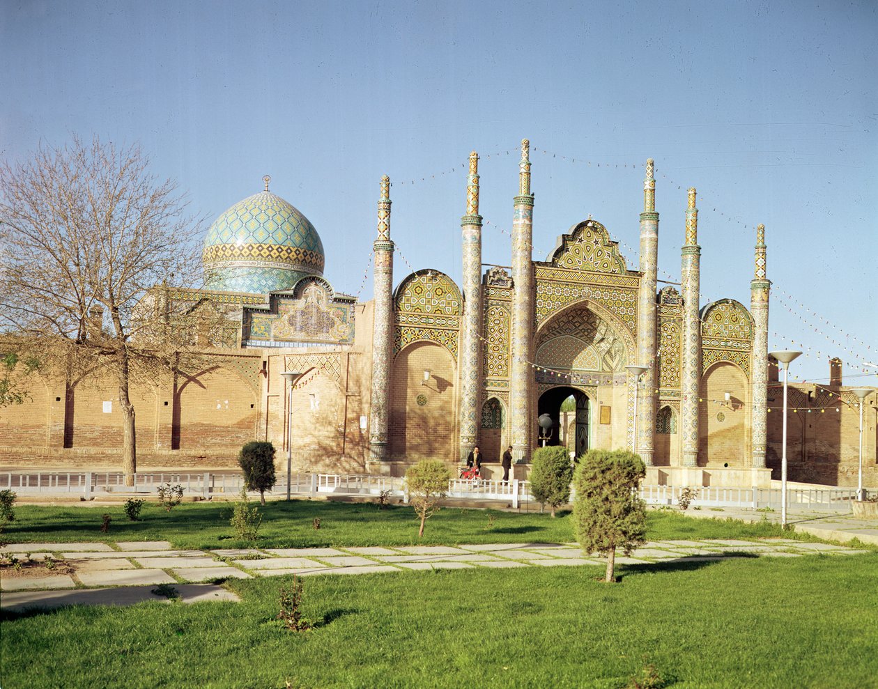 Mausoleum of Imamzadeh Hossein by Unbekannt Unbekannt