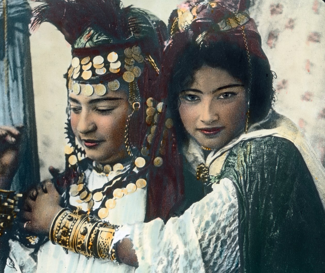 Dancers by Unbekannter Künstler
