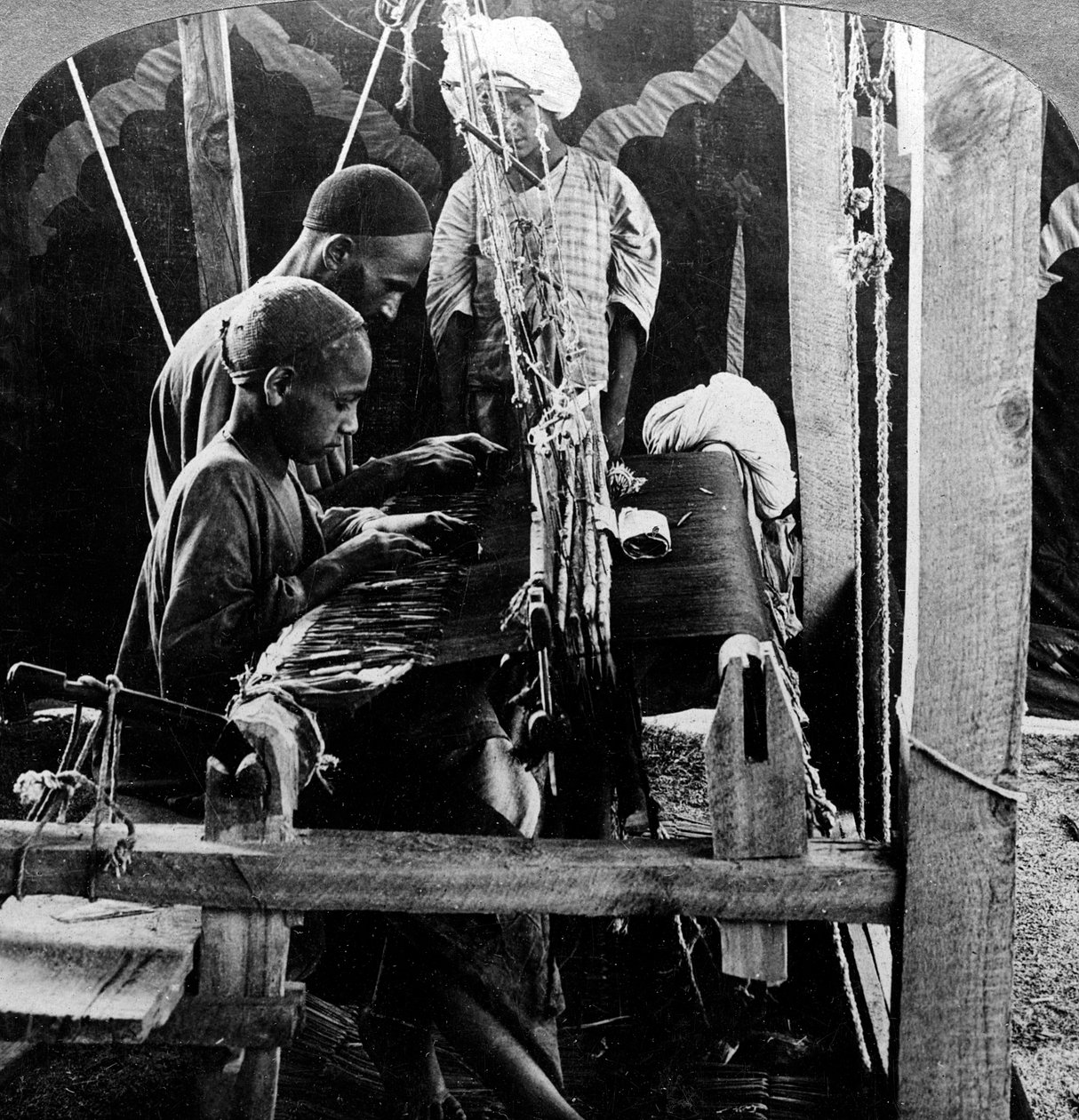 Shawl Weavers, Kashmir, India by Underwood and Underwood