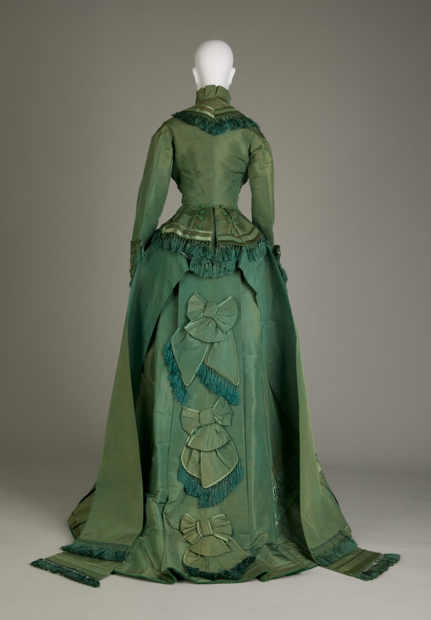 Wedding dress by Unknown artist