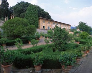 Limonaia and garden, Villa di Celle