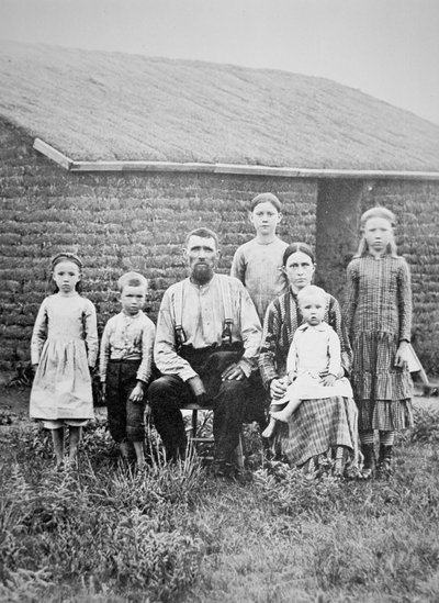 American pioneer family by American Photographer