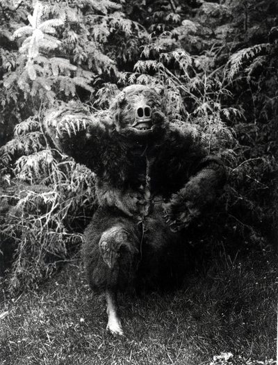 Nane-Qagyuhl, Native American Costume by Edward Sheriff Curtis