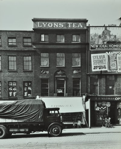 Lyons Coffee House, 7 Blackfriars Road, 1935 by English Photographer