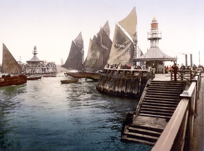 Pier Head II, Lowestoft by English School