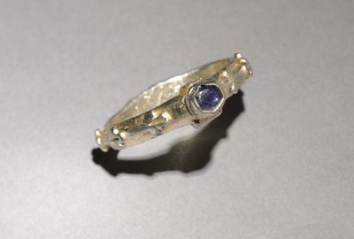 Ring by English School