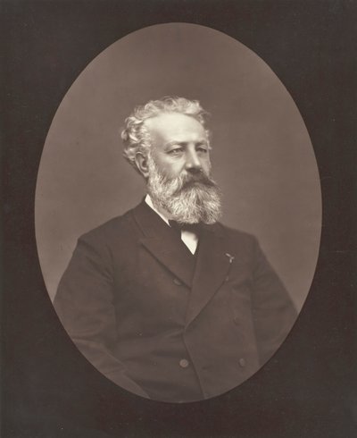 Jules Verne by Etienne Carjat