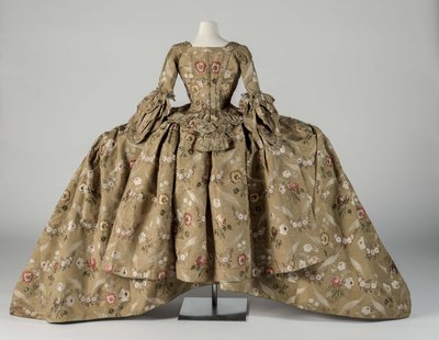 Court mantua by European School