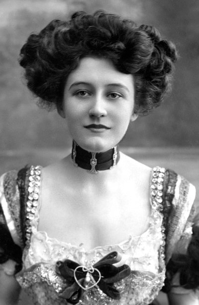 Elizabeth Firth, Actress by Foulsham and Banfield
