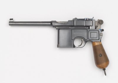 Mauser C96 7.63 mm pistol by German School