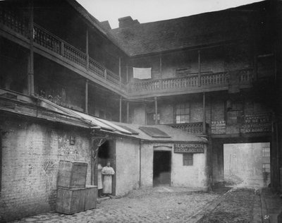 White Hart Inn Yard, Southwark, c.1881 by Henry Dixon