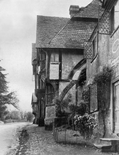 Old house at Chiddingstone, Kent, 1924-1926 by Herbert Felton