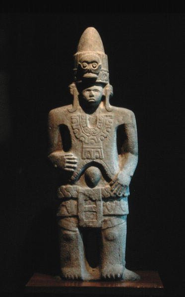 Statue, post classic period (900-1521) by Huaxtec Huaxtec