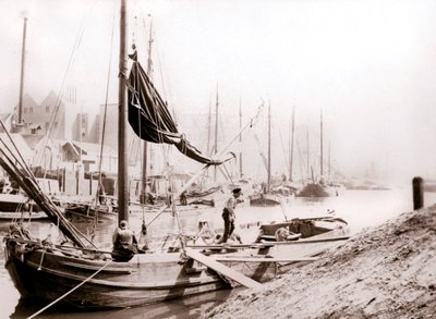 Canal Boats, Rotterdam by James Batkin