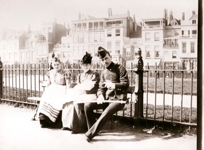 People on a bench, Rotterdam by James Batkin