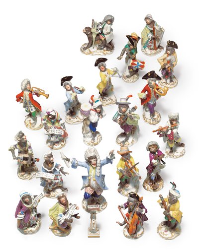 Meissen twenty-one piece monkey band by Johann Joachim Kändler