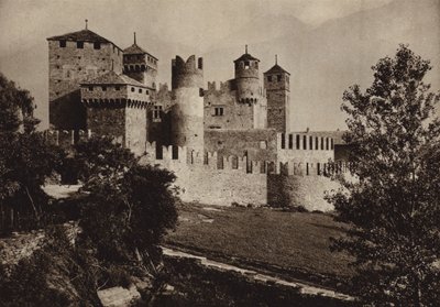 Italy: Castello Fenis, Val d