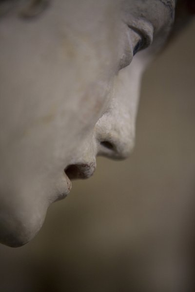 Holy woman in a bonnet by Ligier Richier