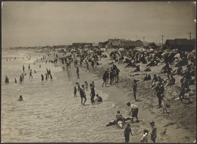 Beach Scene by Louis Fleckenstein