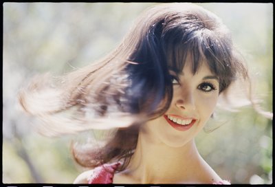 Marlo Thomas flinging her hair by Orlando Suero