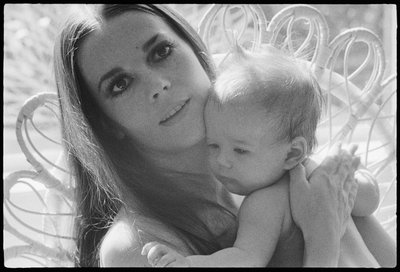 Natalie Wood with daughter by Orlando Suero