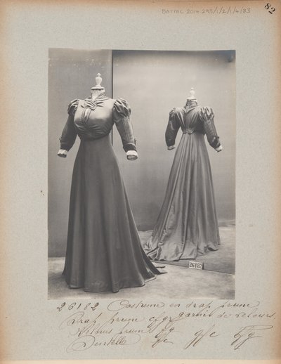 House of Worth, Costume by Photographer French