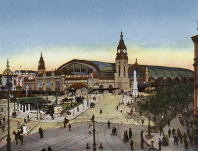 Hamburg: Hauptbahnhof by Photographer German