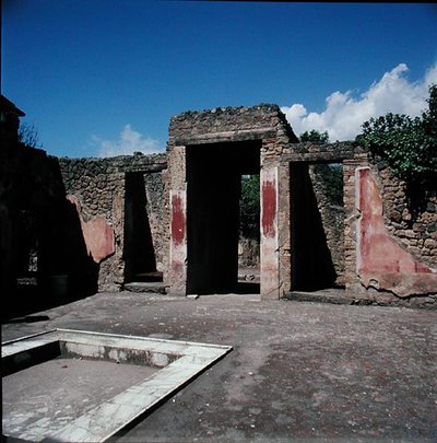 A villa by Roman