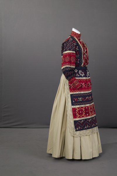 Ukrainian wedding ensemble by School Ukranian