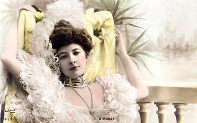 Simonet, comedian in Brussels, Postcard, c. 1900 by Studio Reutlinger