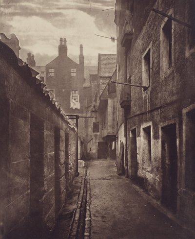 Close, No. 115 High Street by Thomas Annan