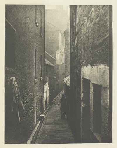 Close No. 31 Saltmarket by Thomas Annan