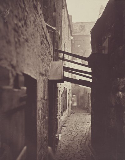 Close, No. 83 High Street by Thomas Annan