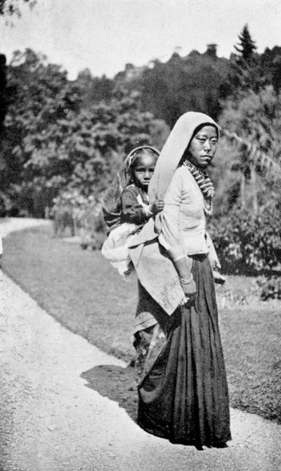 A Nepalese woman with her child by Unbekannt