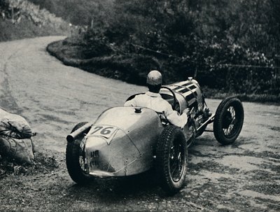 A Skid at Shelsey Walsh, 1937 by Unbekannt