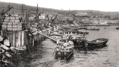 Boats on the river Malecon, Valparaiso, Chile by Unbekannt