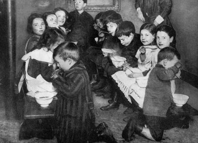 Children in a Communal Kitchen, London, 1917-1936 by Unbekannt