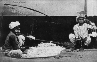 Cotton Cleaners, India by Unbekannt