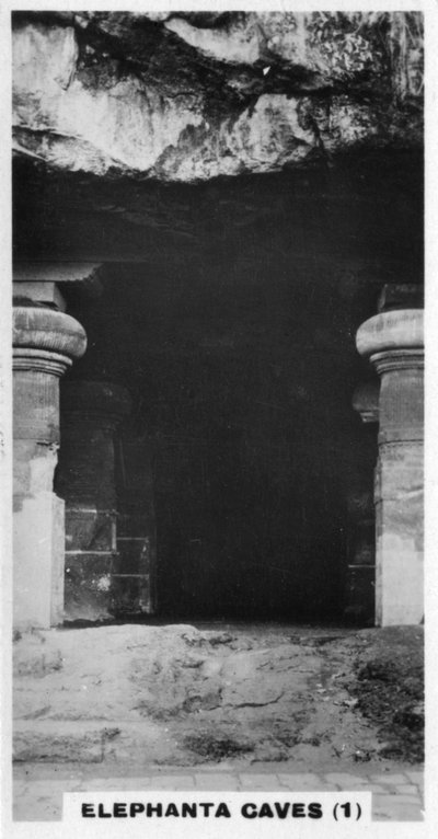 Elephanta Caves, Bombay, India by Unbekannt