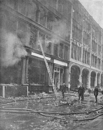 Firemen Tackle City Blaze by Unbekannt